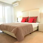 假日公园 Ocean View Residences 4*